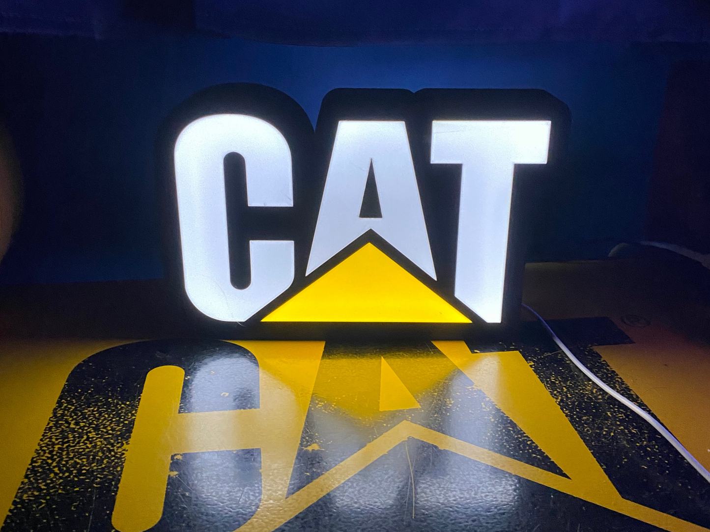 Caterpillar Led Light box